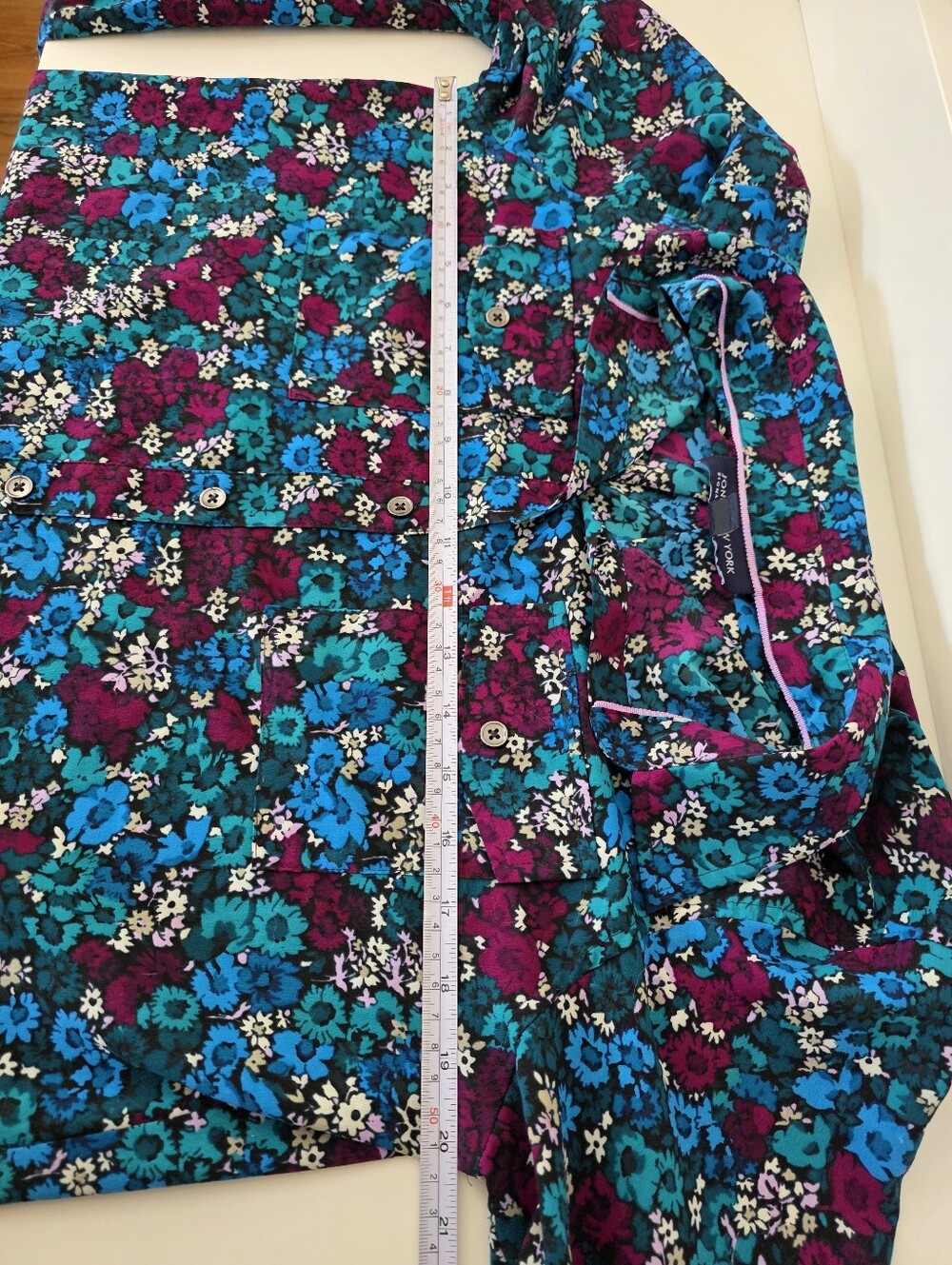 Floral Button-Up Blouse | Size Medium - Picture 10 of 11